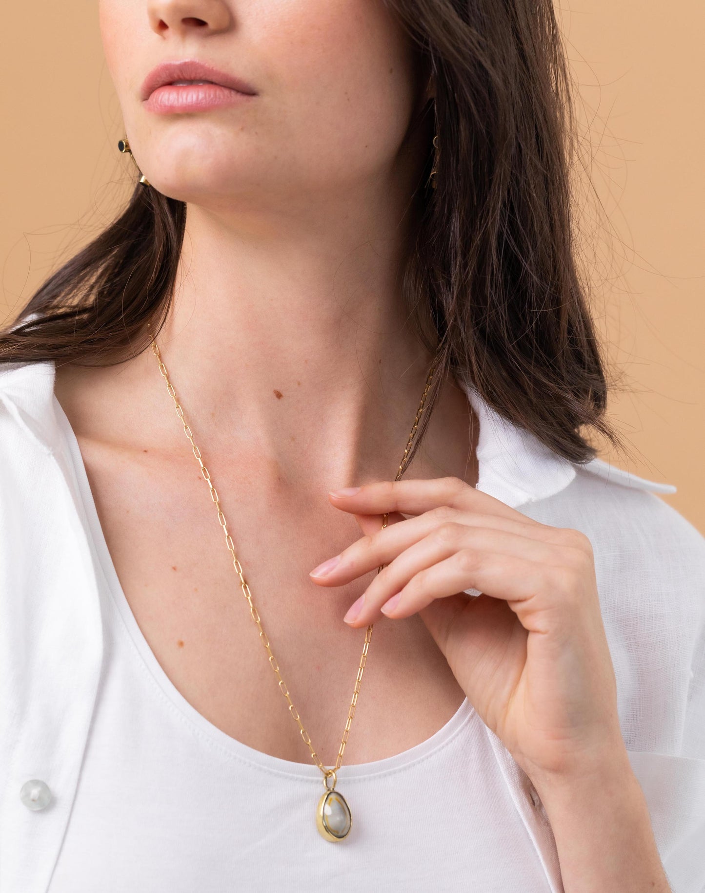 Cowrie Shell Necklace:: Assorted Chains